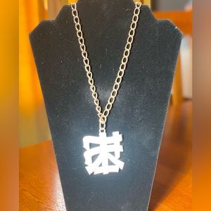 Asian inspired white metal & gold like heavy chain necklace